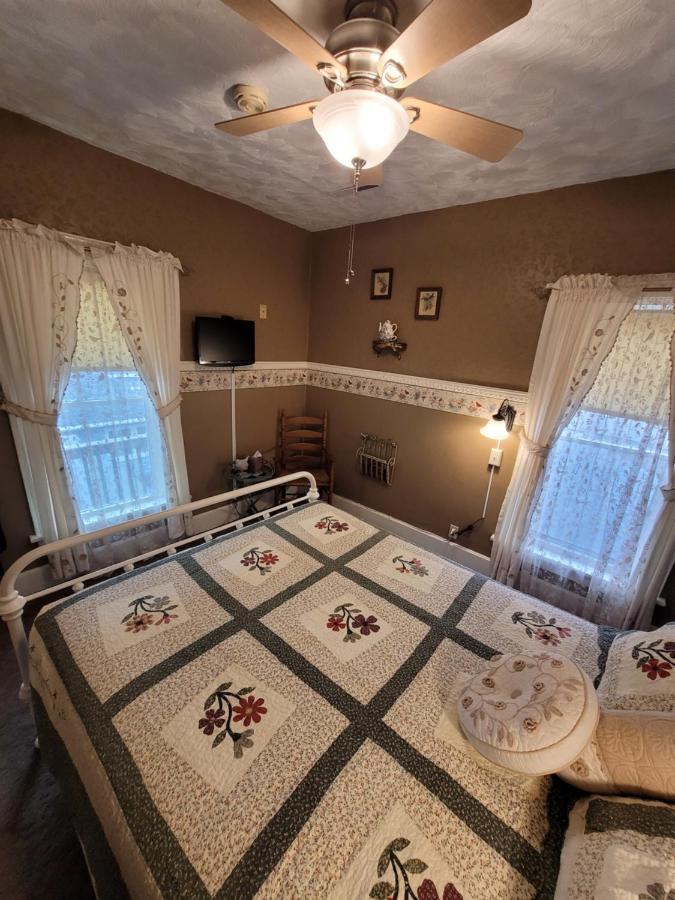 Prairie House Manor Bed And Breakfast De Smet Екстер'єр фото
